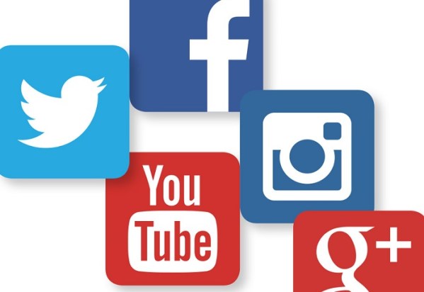 Artistes et Reseaux sociaux